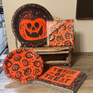 NIP TARGET Hyde & EEK! Disposable JACK O LANTERN HALLOWEEN PLATES & NAPKINS
